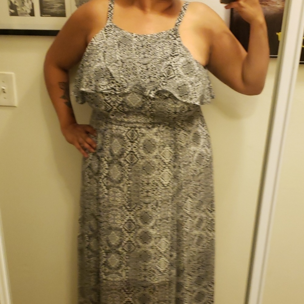 Torrid Beautiful Long Dress! Size 1!